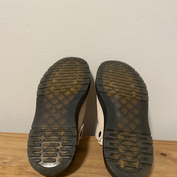 Dr. Marten Carlson Clog - Picture 3 of 4